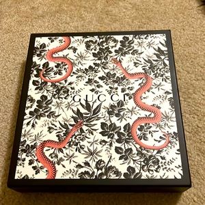 Gucci Snake Print Gift Box